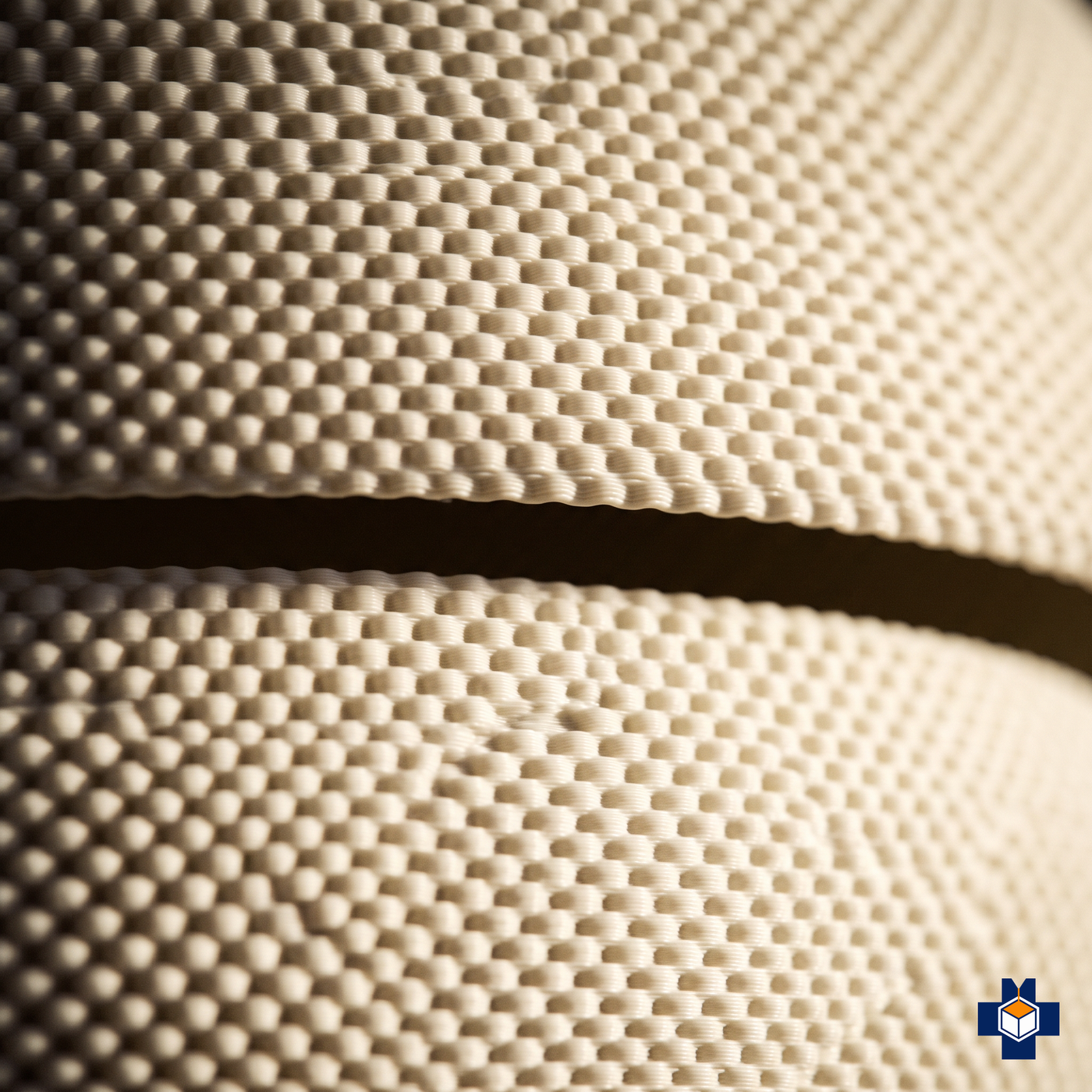 LUCIANA pendant close-up, fine knurled pip texture