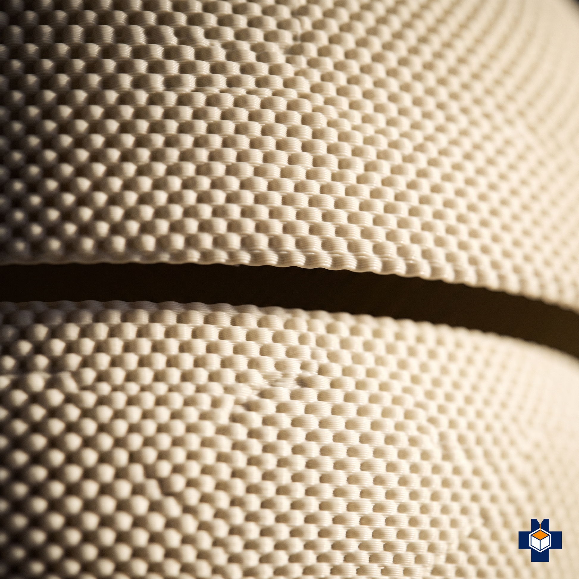 LUCIANA pendant close-up, fine knurled pip texture