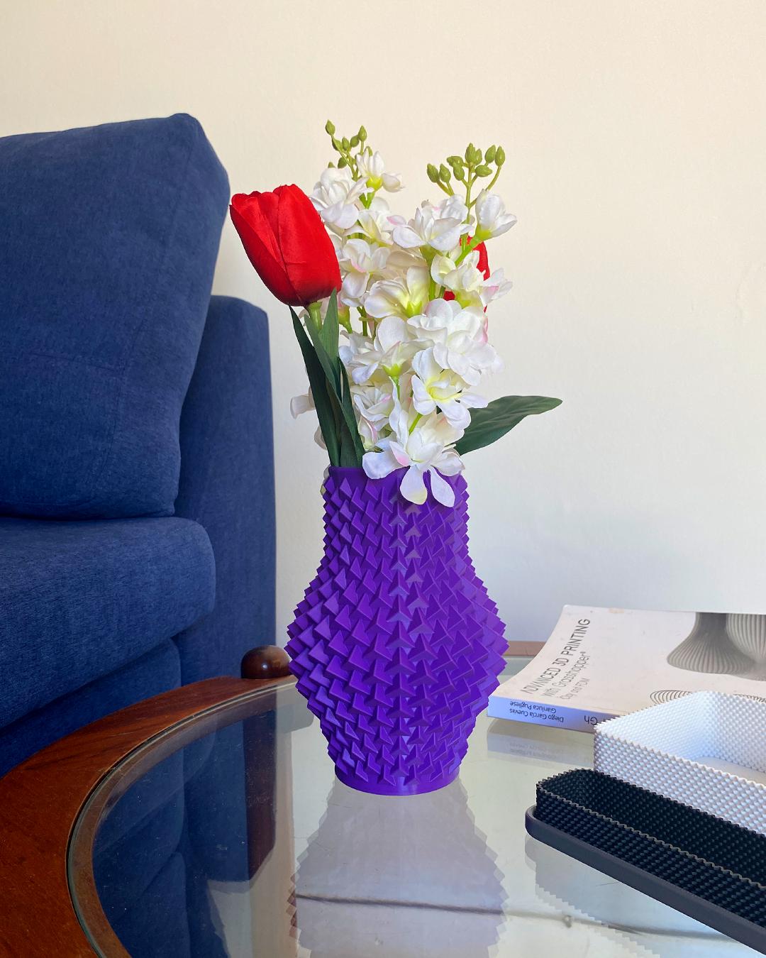 SPIKY | Geometric Vase - Custom Modern Sculptural Centerpiece, Choice of Size and Color