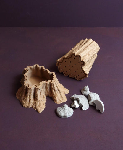 FUNGEE | 3D Printed Mushroom Tree Stump Planter, Cottagecore Succulent Pot, Desk Decor Gift
