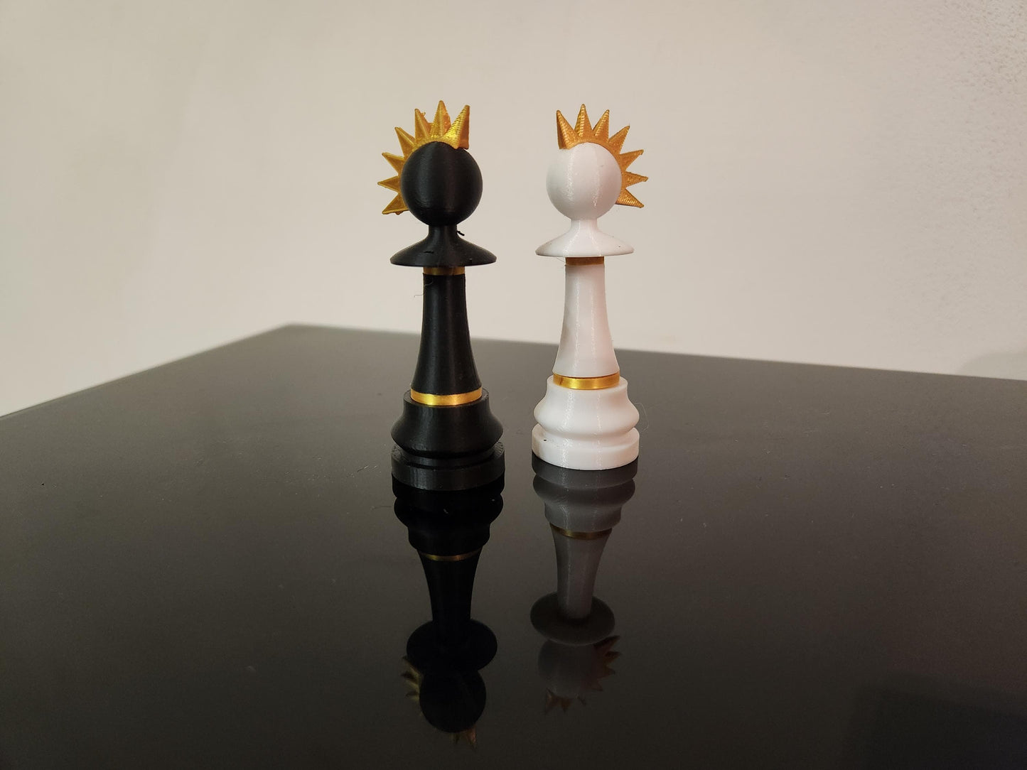 ROYALTY | 3D Printed Giant Oversized Chess Set, King Queen Pieces with Storage Box Gift