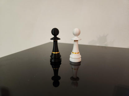 ROYALTY | 3D Printed Giant Oversized Chess Set, King Queen Pieces with Storage Box Gift