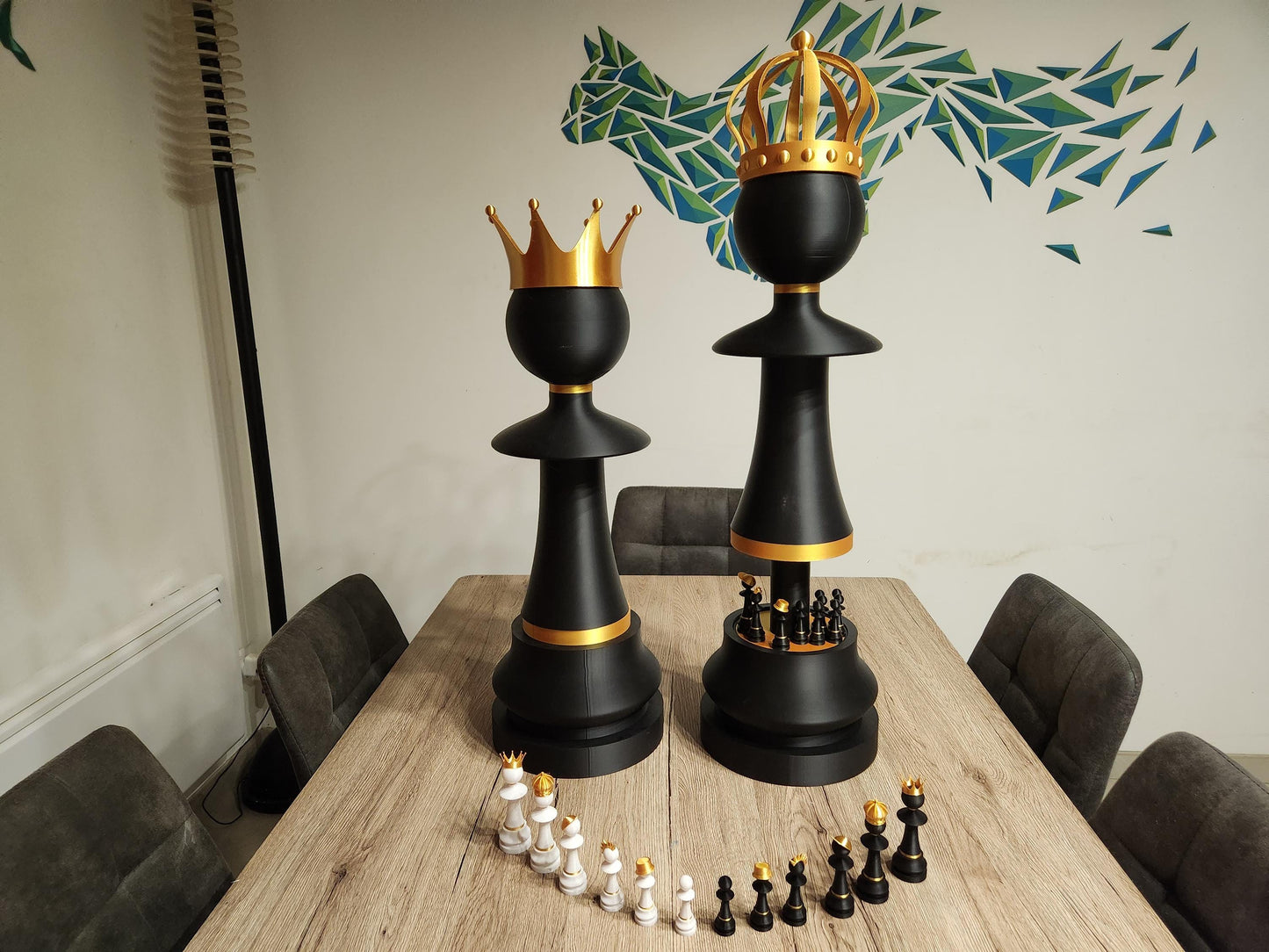 ROYALTY | 3D Printed Giant Oversized Chess Set, King Queen Pieces with Storage Box Gift